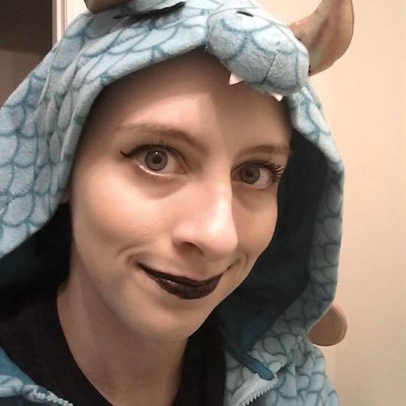 ! POSH AMBASSADOR ! - Picture 2 of 7